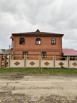 дом, 500 м², 4.8 сотки