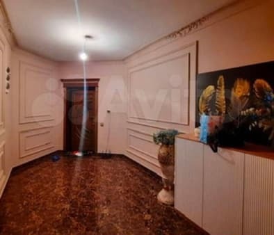 3-комн. квартира, 1000 м²