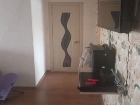 Объявление о сдаче трехкомнатной квартиры, 56.8 м², этаж 5 из 5. Фото 1