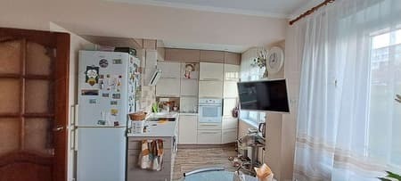 Продажа четырехкомнатной квартиры, 59 м², этаж 3 из 5. Фото 1