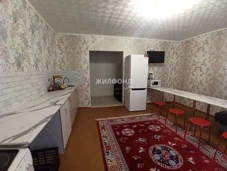 Продается трехкомнатная квартира, 64.9 м², этаж 3 из 9. Фото 1