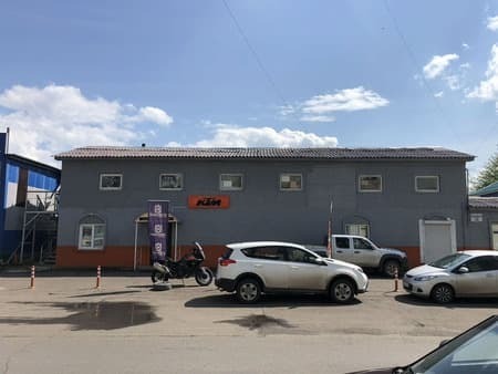 нежилое здание, 370 м²