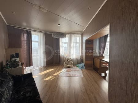 Купить трехкомнатную квартиру, 71.1 м², этаж 5 из 5. Фото 1