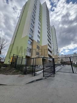 Продаем двухкомнатную квартиру, 58 м², этаж 2 из 14. Фото 1