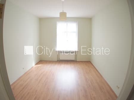 Снять двухкомнатную квартиру, 97 м², этаж 1 из 5. Фото 5