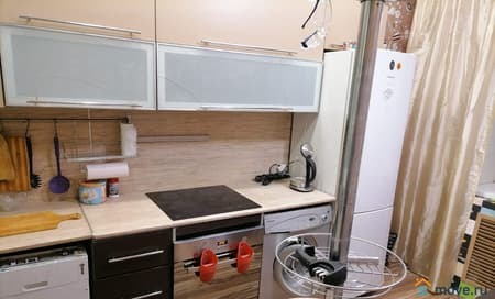 Продажа двухкомнатной квартиры, 64 м², этаж 3 из 5. Фото 1