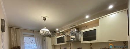 Сдается трехкомнатная квартира, 65 м², этаж 4 из 10. Фото 1