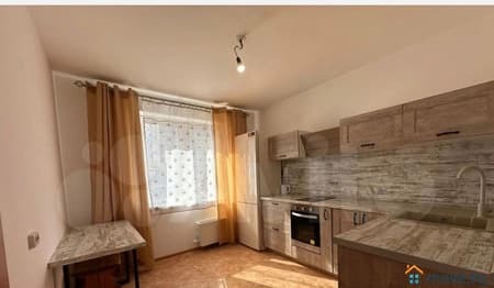 Сдается однокомнатная квартира, 38 м², этаж 2 из 26. Фото 1