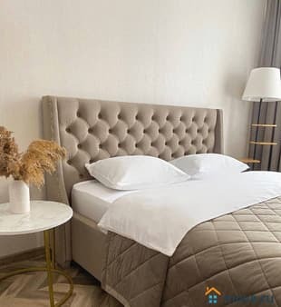Аренда однокомнатной квартиры на сутки, 47 м², этаж 3 из 7. Фото 1