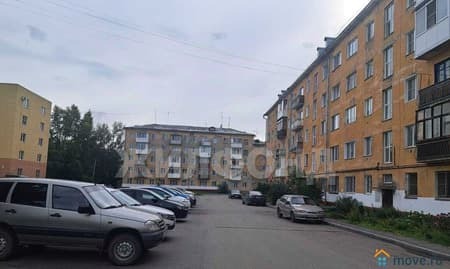 Продать двухкомнатную квартиру, 44 м², этаж 5 из 5. Фото 1