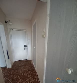 Аренда однокомнатной квартиры, 35 м², этаж 6 из 9. Фото 1