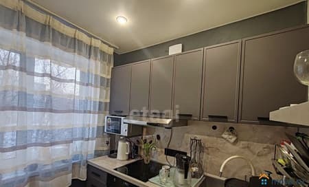 Продаем двухкомнатную квартиру, 43.8 м², этаж 3 из 5. Фото 1