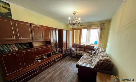 Купить трехкомнатную квартиру, 61 м², этаж 4 из 5. Фото 1