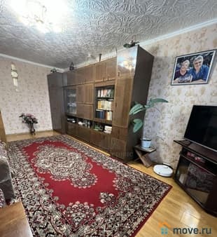 Продажа трехкомнатной квартиры, 77 м², этаж 3 из 3. Фото 1