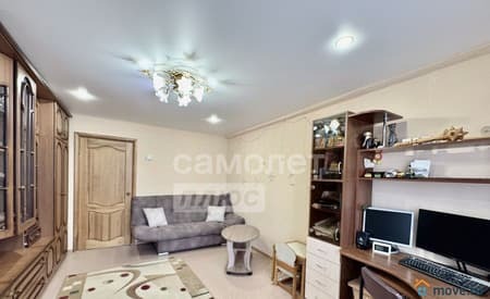 Продажа трехкомнатной квартиры, 63.2 м², этаж 4 из 5. Фото 1