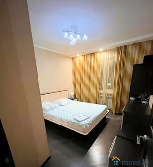 Объявление об аренде двухкомнатной квартиры на сутки, 50 м², этаж 4 из 9. Фото 1
