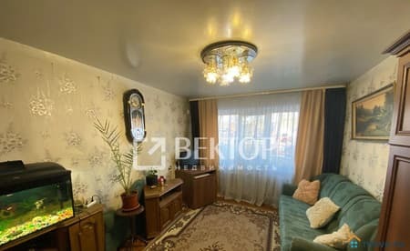 Продам трехкомнатную квартиру, 68.2 м², этаж 1 из 9. Фото 1