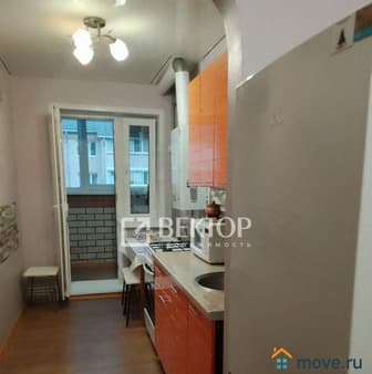 Купить однокомнатную квартиру, 30 м², этаж 2 из 3. Фото 1