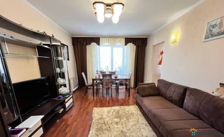 Объявление о продаже трехкомнатной квартиры, 90.5 м², этаж 8 из 9. Фото 1