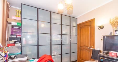 Объявление о продаже трехкомнатной квартиры, 64.6 м², этаж 3 из 5. Фото 1