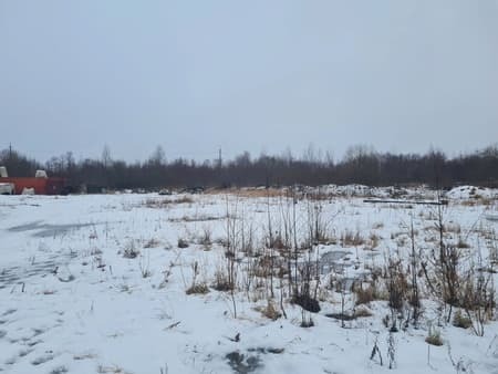 нежилое здание, 891 м²