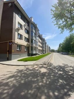 Купить трехкомнатную квартиру, 115 м², этаж 4 из 4. Фото 1