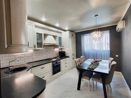 3-комн. квартира, 93 м²