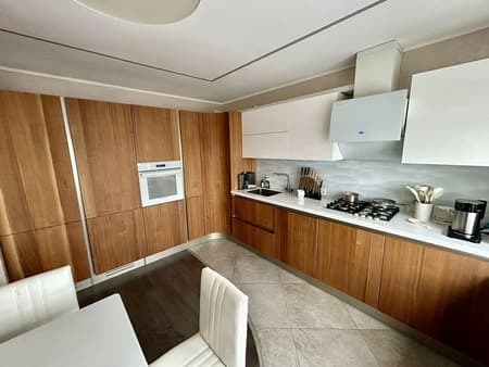 4-комн. квартира, 124 м²