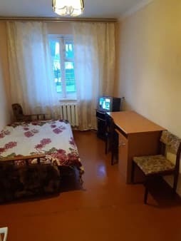 Аренда комнаты, 12 м², этаж 1 из 5. Фото 1