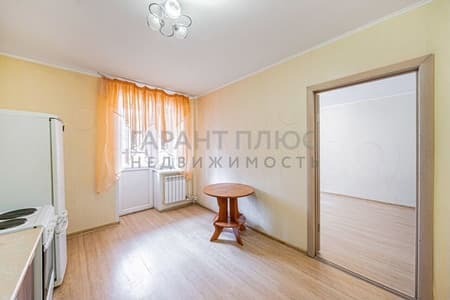 Продаю однокомнатную квартиру, 44 м², этаж 3 из 19. Фото 1