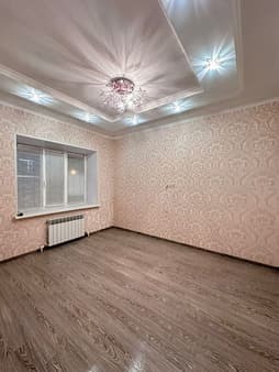 Объявление о продаже двухкомнатной квартиры, 75 м², этаж 2 из 5. Фото 3
