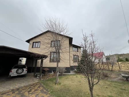 коттедж, 320 м², 8.5 сотки