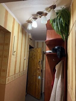 Продаем однокомнатную квартиру, 32.3 м², этаж 2 из 5. Фото 1