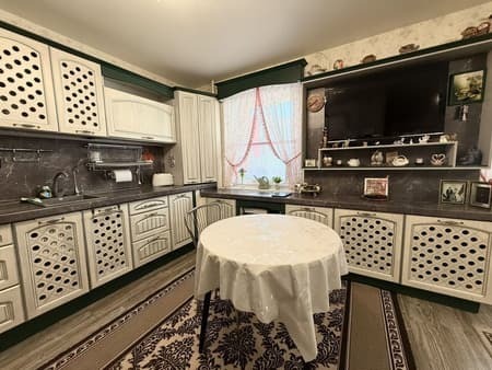 Продаю трехкомнатную квартиру, 70.8 м², этаж 2 из 5. Фото 5