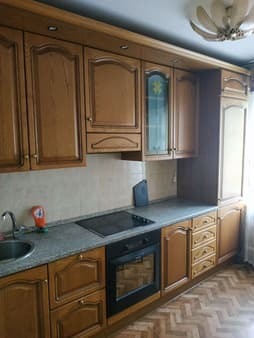 Сдается трехкомнатная квартира, 63 м², этаж 2 из 9. Фото 1