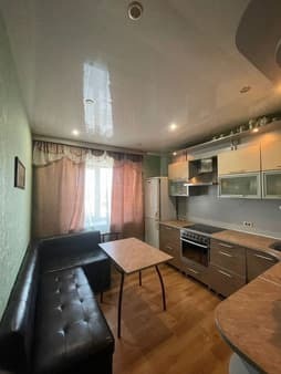 Сдается однокомнатная квартира, 38 м², этаж 6 из 9. Фото 1