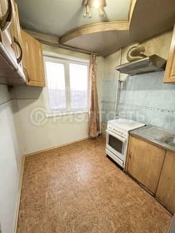 Объявление о продаже двухкомнатной квартиры, 44 м², этаж 3 из 5. Фото 1