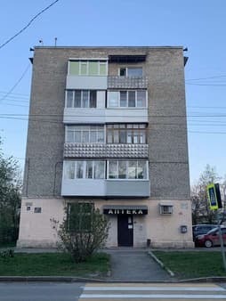 Купить комнату, 8 м², этаж 2 из 5. Фото 1