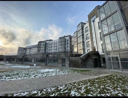 Продам однокомнатную квартиру, 42 м², этаж 1 из 8. Фото 1