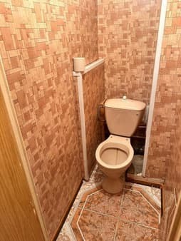 Продажа двухкомнатной квартиры, 49.5 м², этаж 1 из 9. Фото 2