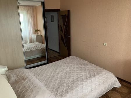 Продажа четырехкомнатной квартиры, 91.9 м², этаж 4 из 5. Фото 1