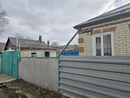 дом, 80 м², 10 соток