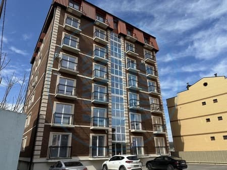 Продажа однокомнатной квартиры, 56 м², этаж 3 из 7. Фото 1