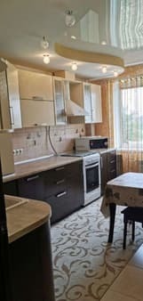 Сдам двухкомнатную квартиру, 56 м², этаж 2 из 3. Фото 1