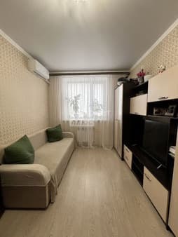 Продажа однокомнатной квартиры, 32 м², этаж 2 из 5. Фото 1