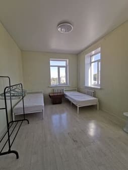Сдам комнату, 32 м², этаж 4 из 4. Фото 1