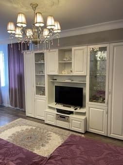 дом, 170 м², 17 соток