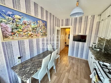 Продам трехкомнатную квартиру, 67.5 м², этаж 9 из 9. Фото 1