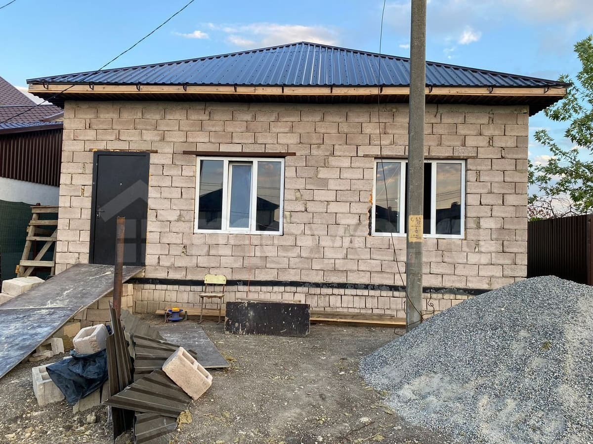 дом, 160 м², 3 сотки