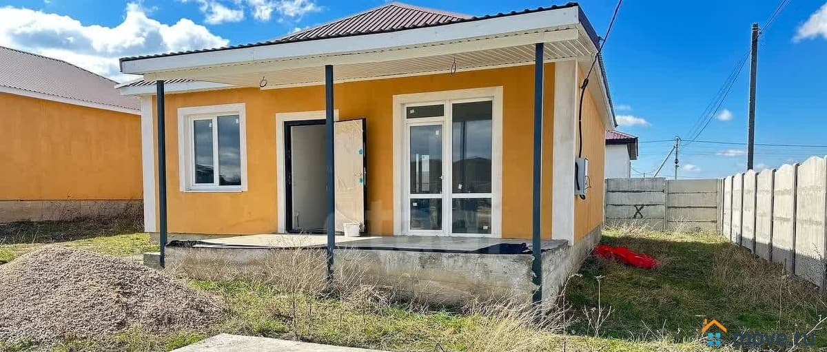 дом, 80 м², 8.1 сотки